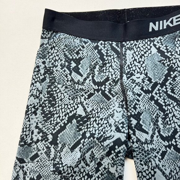 Nike Pro Womens Crop Leggings Multicolor Mid Rise Stretch Workout Snake Print M - Picture 3 of 10